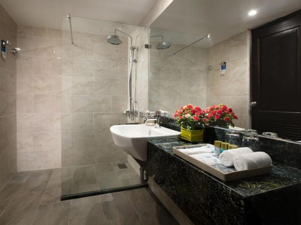 Legendsea Hotel На Транг Екстериор снимка