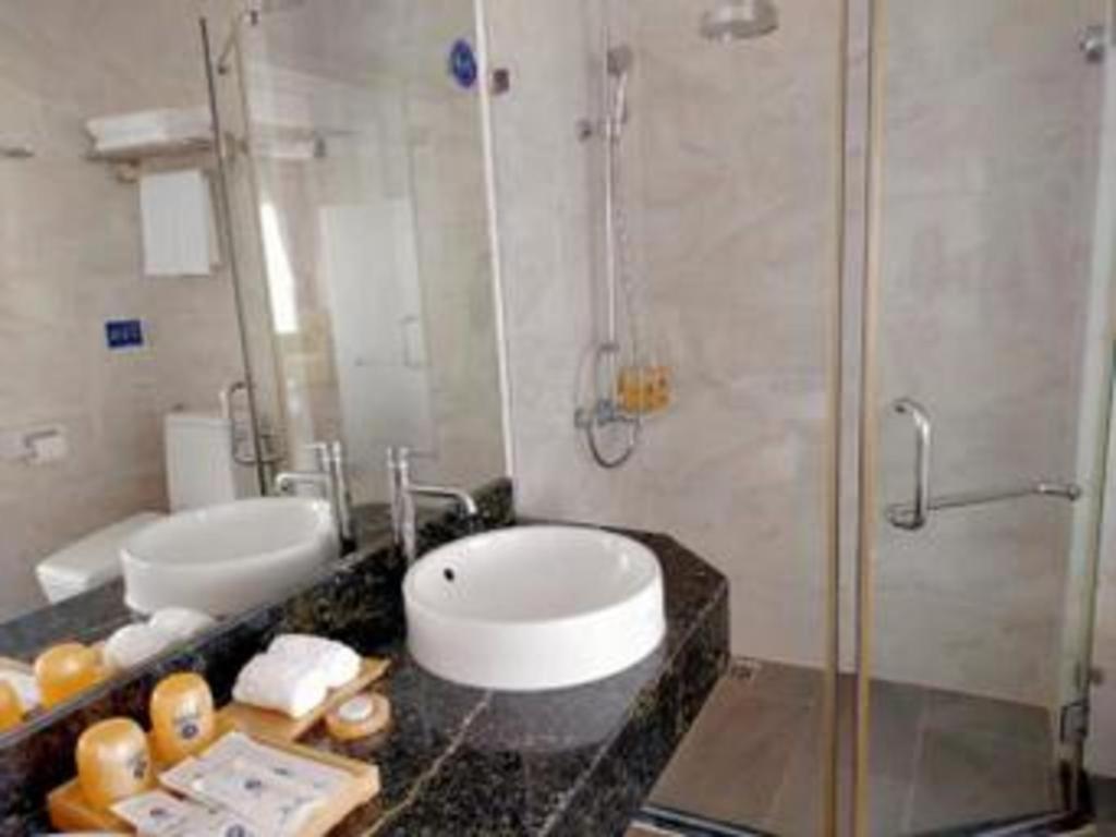 Legendsea Hotel На Транг Екстериор снимка