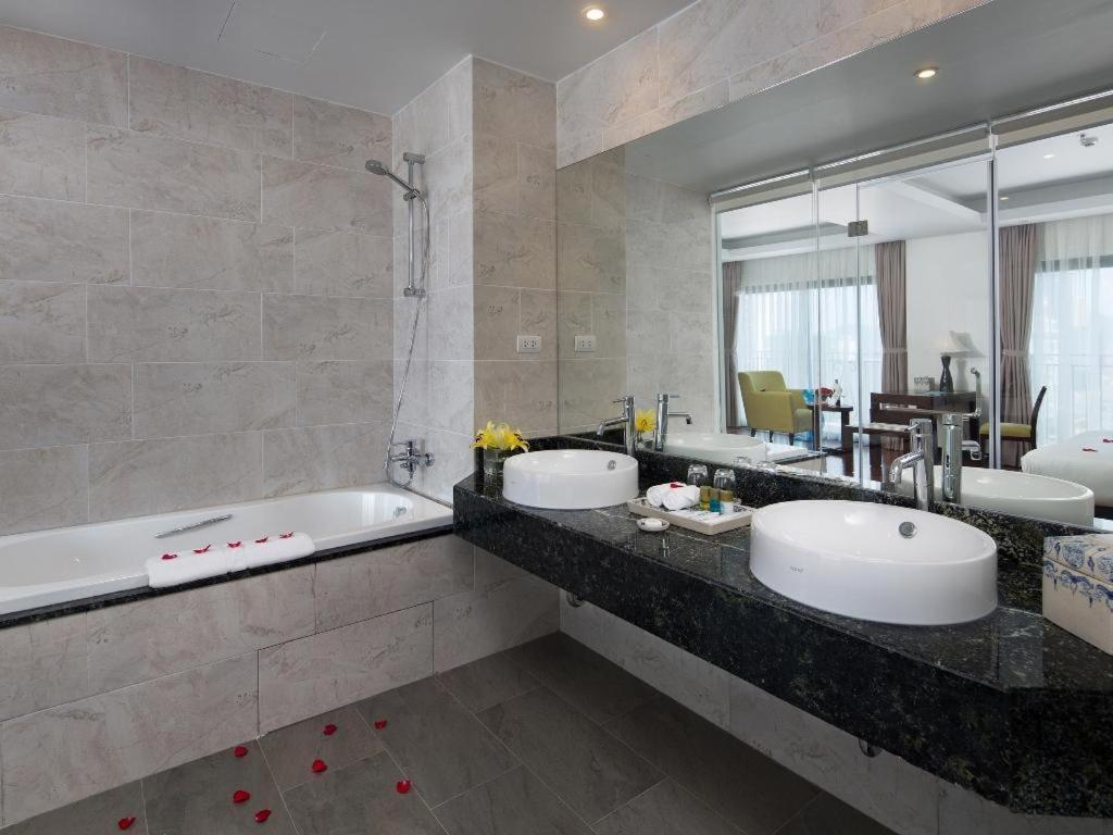 Legendsea Hotel На Транг Екстериор снимка